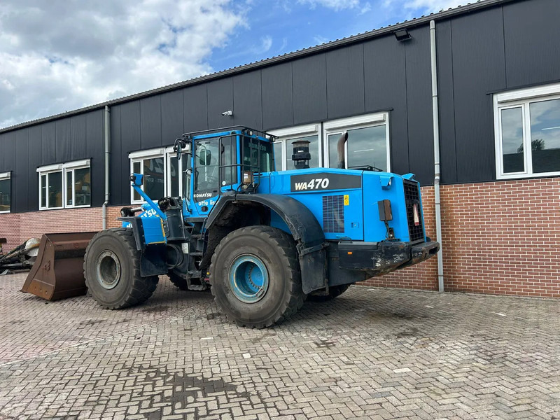 Komatsu WA470-7 - Gumikerekes homlokrakodó: 4 kép. Komatsu WA470-7 - Gumikerekes homlokrakodó: 4 kép.