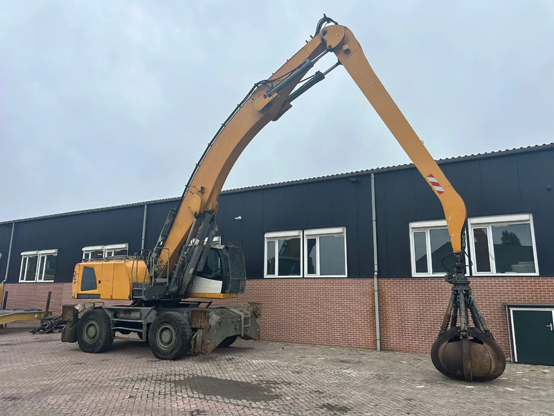 Liebherr LH50M - Hulladék kotró: 2 kép. Liebherr LH50M - Hulladék kotró: 2 kép.