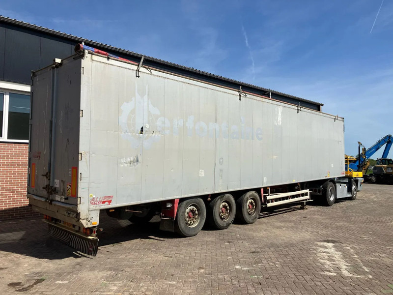 Stas S300ZX - Félpótkocsi öönkihordós: 3 kép. Stas S300ZX - Félpótkocsi öönkihordós: 3 kép.