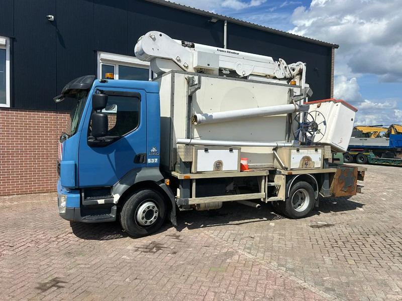 Volvo FL 240 - Teherautó: 1 kép. Volvo FL 240 - Teherautó: 1 kép.