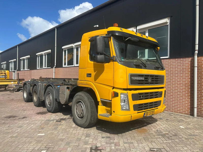 Terberg FM 1850 FM 1850 - Cserefelépítményes teherautó: 2 kép. Terberg FM 1850 FM 1850 - Cserefelépítményes teherautó: 2 kép.