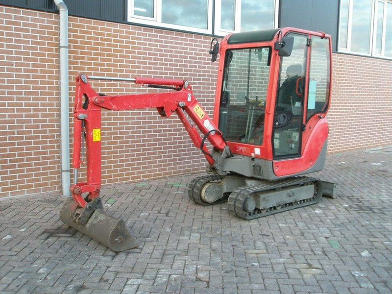 Yanmar SV17 - Minikotró: 1 kép. Yanmar SV17 - Minikotró: 1 kép.