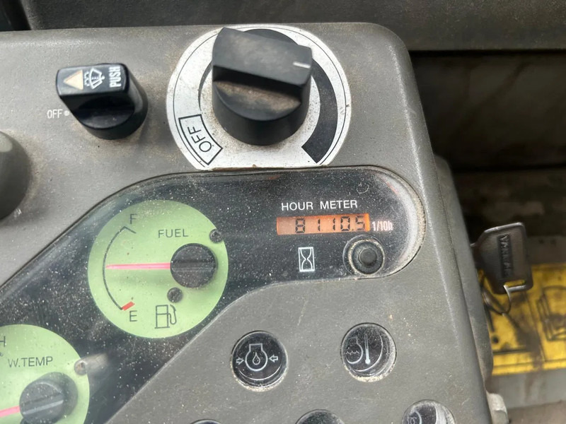 Yanmar VIO57-U - Minikotró: 5 kép. Yanmar VIO57-U - Minikotró: 5 kép.