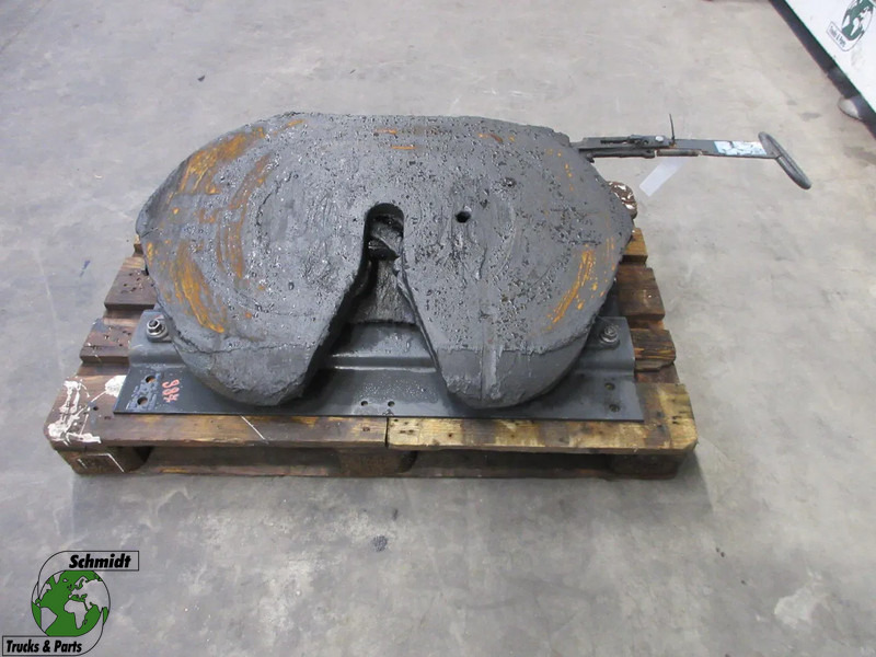 DAF 1630249 JOST D 152 // JSK 42 KO 1630249 JOST D 152 // JSK 42 KO TYPE DAF XF 450 MODEL 2020 - Nyereg - Teherautó: 1 kép. DAF 1630249 JOST D 152 // JSK 42 KO 1630249 JOST D 152 // JSK 42 KO TYPE DAF XF 450 MODEL 2020 - Nyereg - Teherautó: 1 kép.