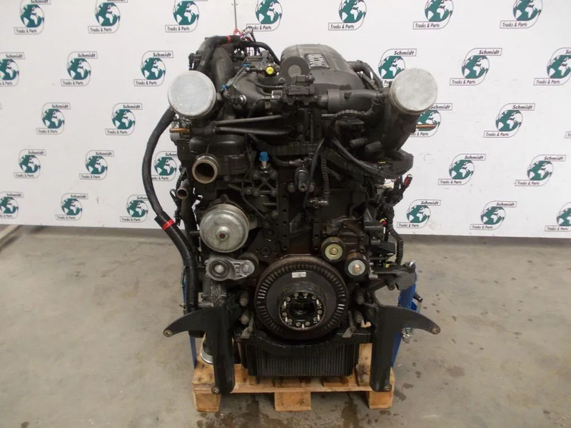 DAF 1884746//2190203//1904700//0451866 MX13 340KW U1 DAF XF 460 MOTOR EURO 6 - Motor - Teherautó: 2 kép. DAF 1884746//2190203//1904700//0451866 MX13 340KW U1 DAF XF 460 MOTOR EURO 6 - Motor - Teherautó: 2 kép.