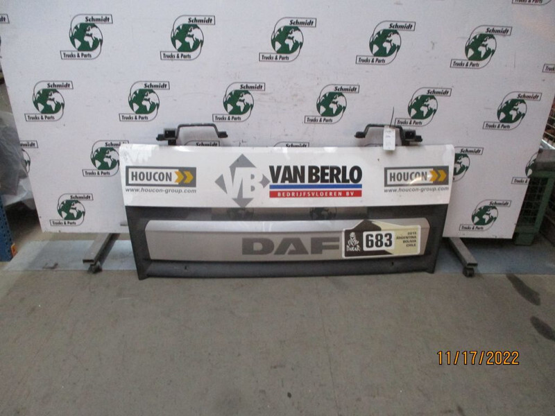DAF 1893917/1894039/1887711/1956193 COMPLEET GRILL CF EURO 6 MODEL 2016 - Rács - Teherautó: 2 kép. DAF 1893917/1894039/1887711/1956193 COMPLEET GRILL CF EURO 6 MODEL 2016 - Rács - Teherautó: 2 kép.