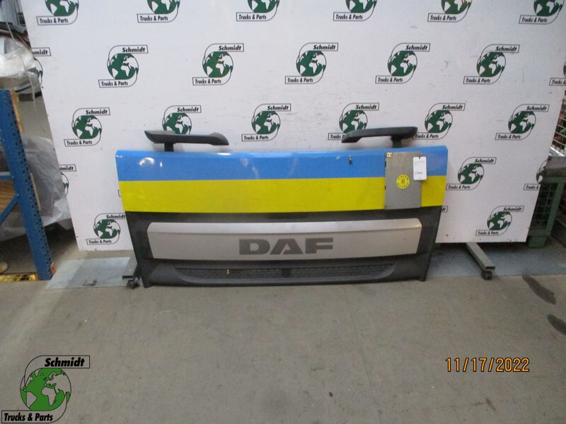 DAF 1893917/1894039/1887711/1956193 COMPLEET GRILL CF EURO 6 MODEL 2016 - Rács - Teherautó: 1 kép. DAF 1893917/1894039/1887711/1956193 COMPLEET GRILL CF EURO 6 MODEL 2016 - Rács - Teherautó: 1 kép.
