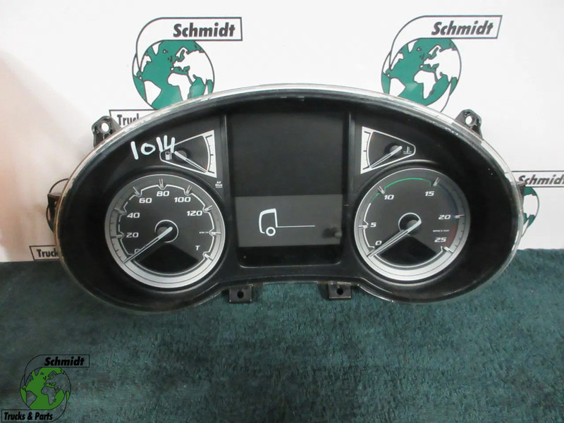 DAF 2161588 INSTRUMENTENPANEEL DAF XF CF 450 EURO 6 MODEL 2020 - Műszerfal - Teherautó: 1 kép. DAF 2161588 INSTRUMENTENPANEEL DAF XF CF 450 EURO 6 MODEL 2020 - Műszerfal - Teherautó: 1 kép.