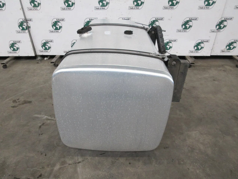Iveco 5801330466 // 550 LITER IVECO S WAY MODEL 2023 - Üzemanyag tartály - Teherautó: 2 kép. Iveco 5801330466 // 550 LITER IVECO S WAY MODEL 2023 - Üzemanyag tartály - Teherautó: 2 kép.
