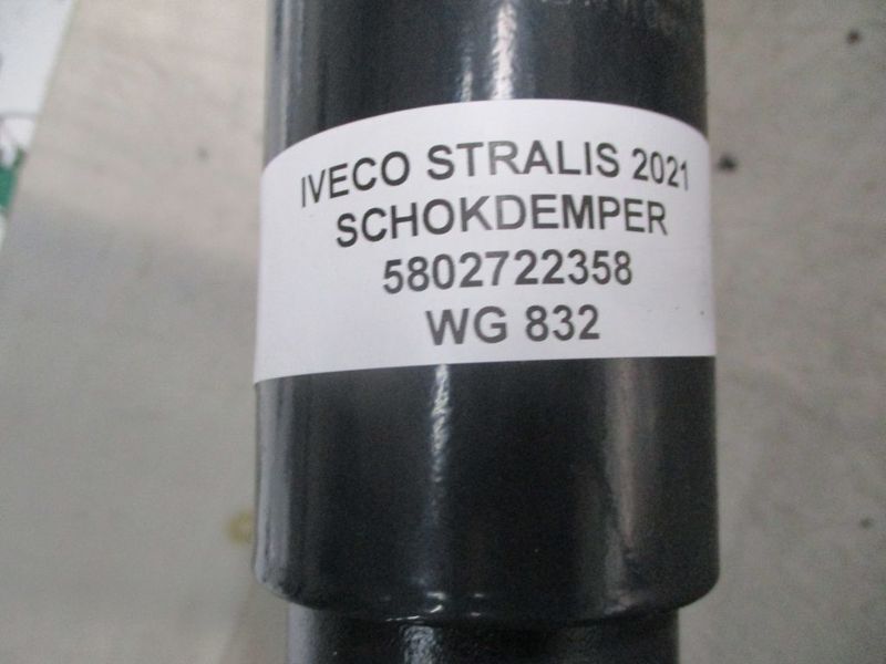 Iveco S-WAY 5802722358 SCHOKDEMPER EURO 6 MODEL 2021 - Lengéscsillapító - Teherautó: 2 kép. Iveco S-WAY 5802722358 SCHOKDEMPER EURO 6 MODEL 2021 - Lengéscsillapító - Teherautó: 2 kép.