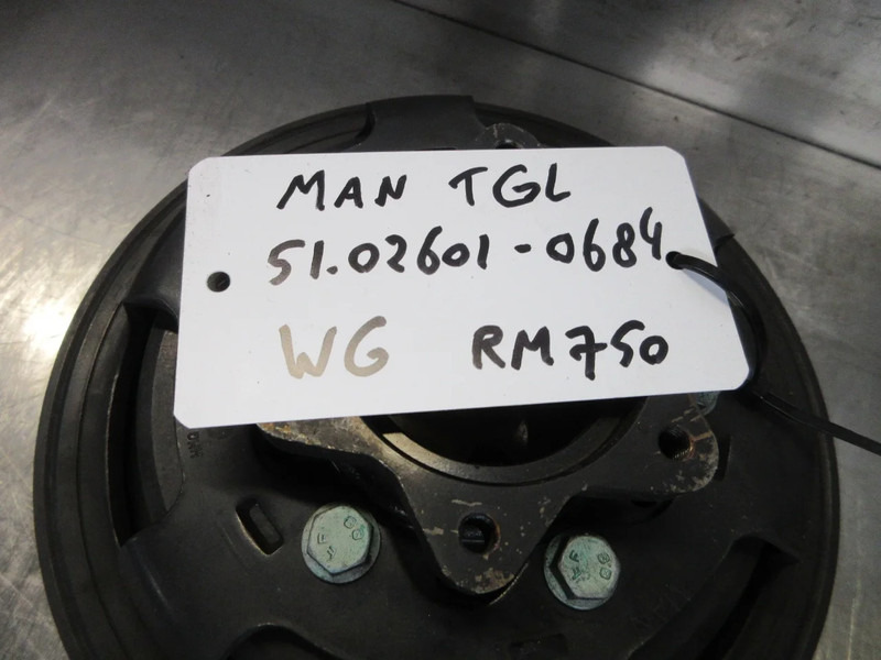 MAN 51.02601-0684 MOTOR POELY MAN TGL 2020 - Motor és alkatrészek - Teherautó: 4 kép. MAN 51.02601-0684 MOTOR POELY MAN TGL 2020 - Motor és alkatrészek - Teherautó: 4 kép.