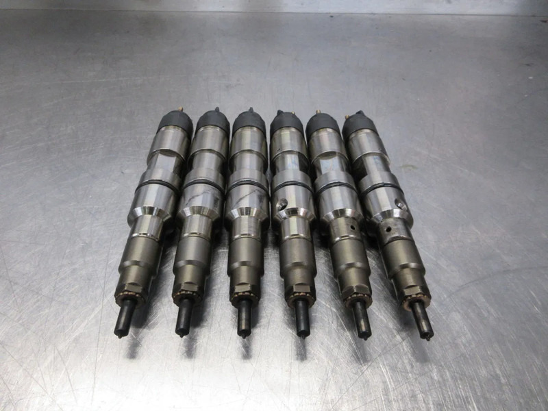 MAN 51.10100-6115 INJECTOR MAN TGM 18.290 EURO 6 MODEL 2018 - Üzemanyagszűrő - Teherautó: 3 kép. MAN 51.10100-6115 INJECTOR MAN TGM 18.290 EURO 6 MODEL 2018 - Üzemanyagszűrő - Teherautó: 3 kép.