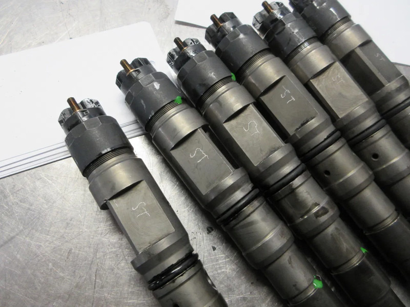 MAN 51.10100-9127 /51 10100-6127 // 51.10100-6079 MAN INJECTORS 6 X OP VOORRAAD MODEL EURO 6 - Üzemanyagszűrő - Teherautó: 2 kép. MAN 51.10100-9127 /51 10100-6127 // 51.10100-6079 MAN INJECTORS 6 X OP VOORRAAD MODEL EURO 6 - Üzemanyagszűrő - Teherautó: 2 kép.