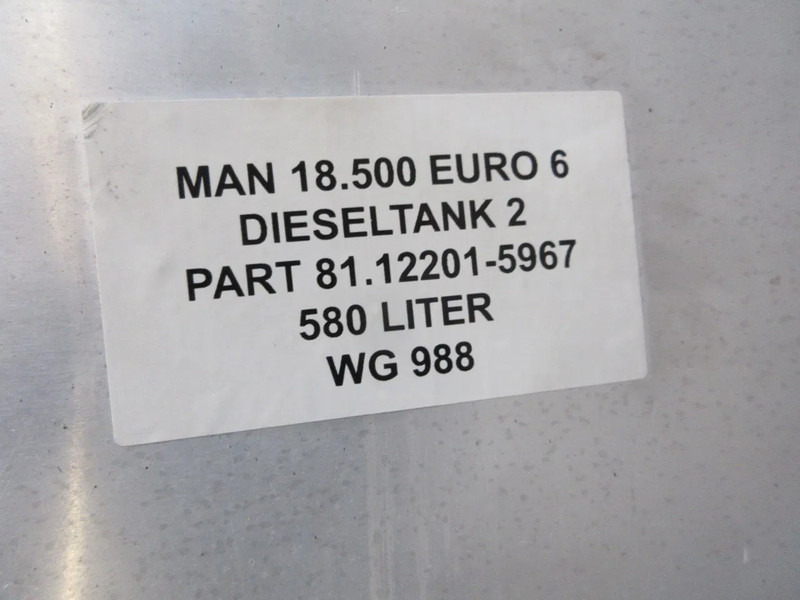 MAN 81.12201-5967 DIESELTANK 2 580 LITER MAN 18.500 EURO 6 - Üzemanyag tartály - Teherautó: 5 kép. MAN 81.12201-5967 DIESELTANK 2 580 LITER MAN 18.500 EURO 6 - Üzemanyag tartály - Teherautó: 5 kép.