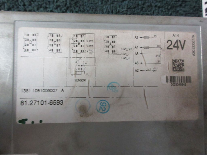 MAN 81.27101-6593 TACHOGRAAF VDO 2.1 EURO 6 544.192KM TGS TGX TGM TGL - Elektromos rendszer - Teherautó: 4 kép. MAN 81.27101-6593 TACHOGRAAF VDO 2.1 EURO 6 544.192KM TGS TGX TGM TGL - Elektromos rendszer - Teherautó: 4 kép.