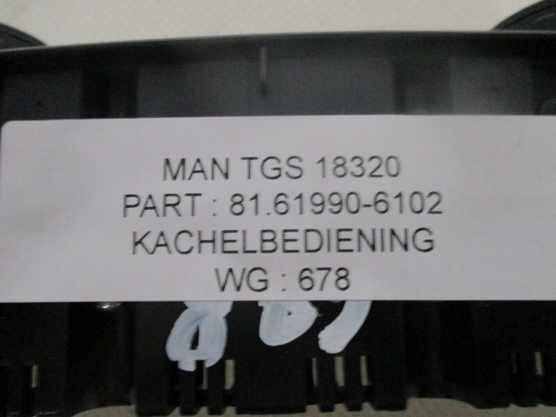 MAN 81.61990-6102 kachel bediening - Elektromos rendszer - Teherautó: 2 kép. MAN 81.61990-6102 kachel bediening - Elektromos rendszer - Teherautó: 2 kép.