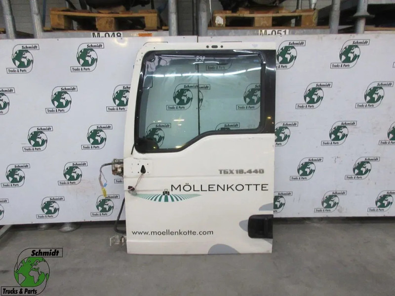 Ajtó és alkatrészek - Teherautó MAN 81.62600-4129 // 81.96002-0409 DEUR LINKS MAN TGX EURO 6 MODEL 2018: 8 kép. Ajtó és alkatrészek - Teherautó MAN 81.62600-4129 // 81.96002-0409 DEUR LINKS MAN TGX EURO 6 MODEL 2018: 8 kép.