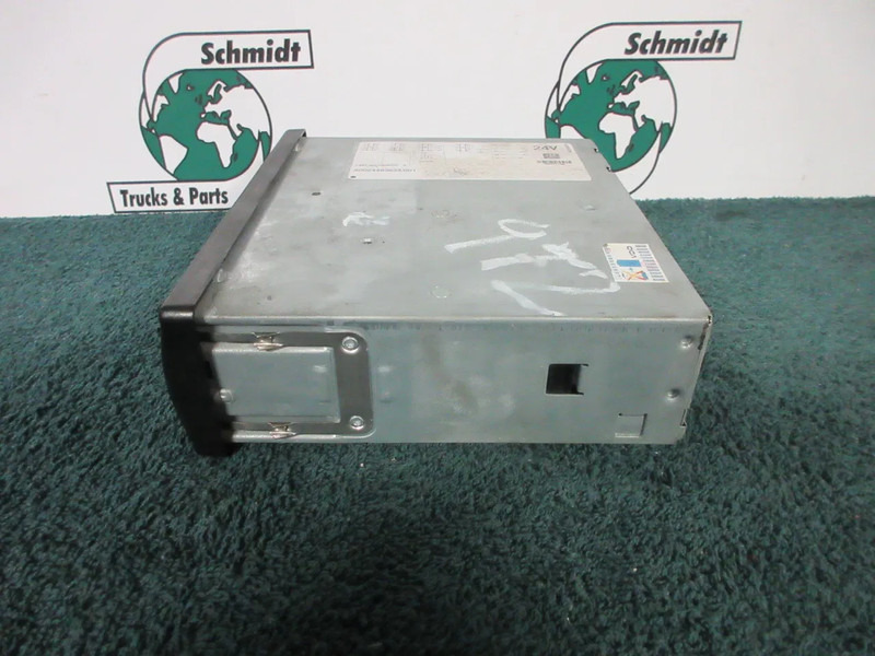 Mercedes-Benz A 002 446 36 33 TACHOGRAAF MERCEDES MP4 MODEL 2020 - Elektromos rendszer - Teherautó: 4 kép. Mercedes-Benz A 002 446 36 33 TACHOGRAAF MERCEDES MP4 MODEL 2020 - Elektromos rendszer - Teherautó: 4 kép.