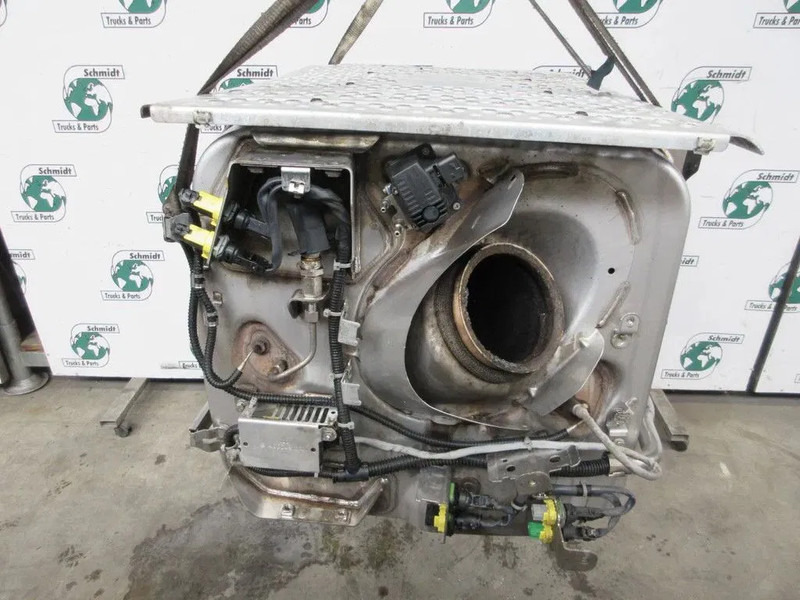 Mercedes-Benz A 008 490 12 12 KATALYSATOR MERCEDES 2542 EURO 6 MODEL 2018 - Katalizátor - Teherautó: 2 kép. Mercedes-Benz A 008 490 12 12 KATALYSATOR MERCEDES 2542 EURO 6 MODEL 2018 - Katalizátor - Teherautó: 2 kép.