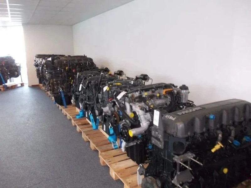 Motor - Teherautó Mercedes-Benz A 654 010 06 06 // TYPE 654920 SPRINTER MOTOR 515 MODEL 2023 KM 24000: 12 kép. Motor - Teherautó Mercedes-Benz A 654 010 06 06 // TYPE 654920 SPRINTER MOTOR 515 MODEL 2023 KM 24000: 12 kép.