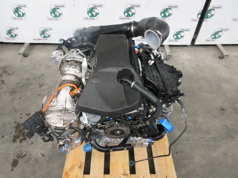 Mercedes-Benz A 654 010 06 06 // TYPE 654920 SPRINTER MOTOR 515 MODEL 2023 KM 24000 - Motor - Teherautó: 5 kép. Mercedes-Benz A 654 010 06 06 // TYPE 654920 SPRINTER MOTOR 515 MODEL 2023 KM 24000 - Motor - Teherautó: 5 kép.