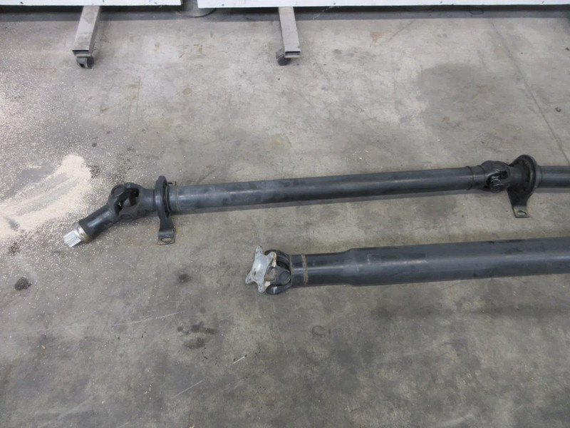 Mercedes-Benz A 906 900 01 03 // A 002 990 68 03 // A 907 410 67 00 // A 907 410 51 01 AANDRIJFAS - Féltengely - Teherautó: 2 kép. Mercedes-Benz A 906 900 01 03 // A 002 990 68 03 // A 907 410 67 00 // A 907 410 51 01 AANDRIJFAS - Féltengely - Teherautó: 2 kép.