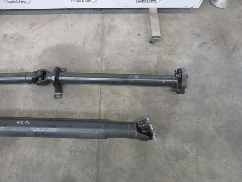 Mercedes-Benz A 907 410 69 01 // A 907 410 71 00 // A 906 990 01 03 // A 002 992 68 03 // AANDIJFAS - Féltengely - Teherautó: 3 kép. Mercedes-Benz A 907 410 69 01 // A 907 410 71 00 // A 906 990 01 03 // A 002 992 68 03 // AANDIJFAS - Féltengely - Teherautó: 3 kép.