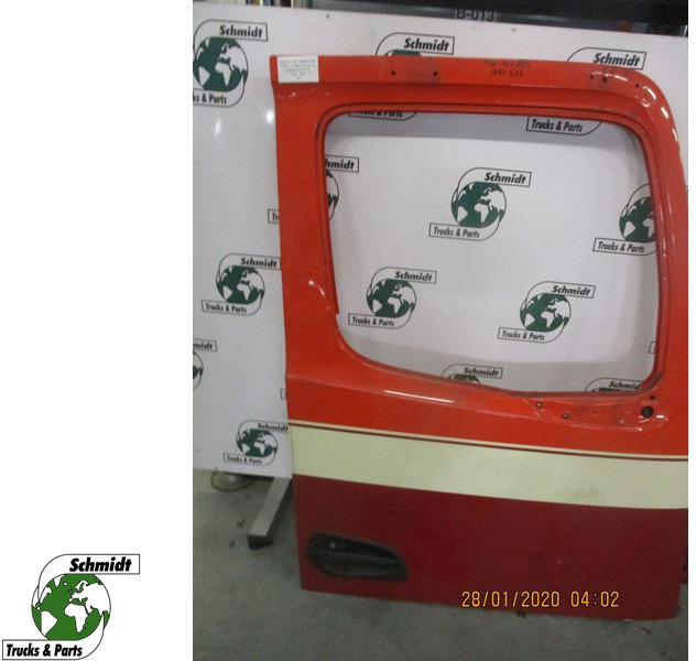 Mercedes-Benz A 960 720 24 03 recht MP4 - Ajtó és alkatrészek - Teherautó: 1 kép. Mercedes-Benz A 960 720 24 03 recht MP4 - Ajtó és alkatrészek - Teherautó: 1 kép.