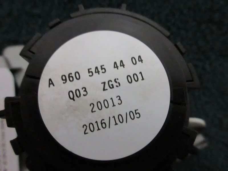 Elektromos rendszer - Teherautó Mercedes-Benz ACTROS A 960 545 44 04 LICHTSCHAKELAAR EURO 6: 6 kép.