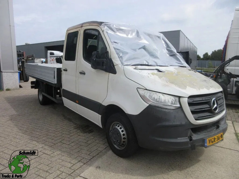 Mercedes-Benz MERCEDES SPRINTER 516 CABINE ZONDER ACHTER CHASSIS WG 1025 - Fülke és belső tér - Teherautó: 1 kép. Mercedes-Benz MERCEDES SPRINTER 516 CABINE ZONDER ACHTER CHASSIS WG 1025 - Fülke és belső tér - Teherautó: 1 kép.