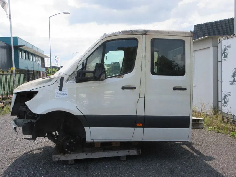 Mercedes-Benz MERCEDES SPRINTER 516 CABINE ZONDER ACHTER CHASSIS WG 1025 - Fülke és belső tér - Teherautó: 5 kép. Mercedes-Benz MERCEDES SPRINTER 516 CABINE ZONDER ACHTER CHASSIS WG 1025 - Fülke és belső tér - Teherautó: 5 kép.
