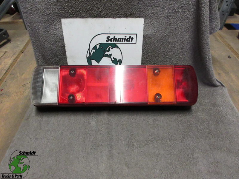 Scania 1792389 ACHTERLAMP SCANIA R SERIE MODEL EURO 6 RECHTS - Hátsó lámpa - Teherautó: 1 kép. Scania 1792389 ACHTERLAMP SCANIA R SERIE MODEL EURO 6 RECHTS - Hátsó lámpa - Teherautó: 1 kép.
