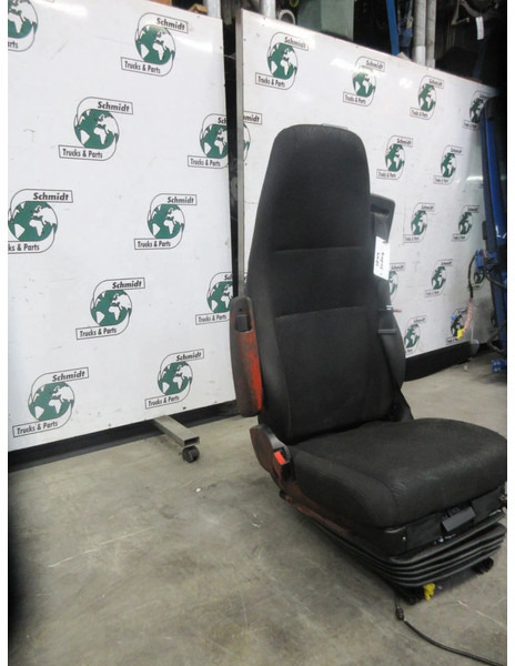 Scania 2421529 // 2421531 STOELEN SET SCANIA P 410 NGS MODEL 2020 - Ülés - Teherautó: 4 kép. Scania 2421529 // 2421531 STOELEN SET SCANIA P 410 NGS MODEL 2020 - Ülés - Teherautó: 4 kép.