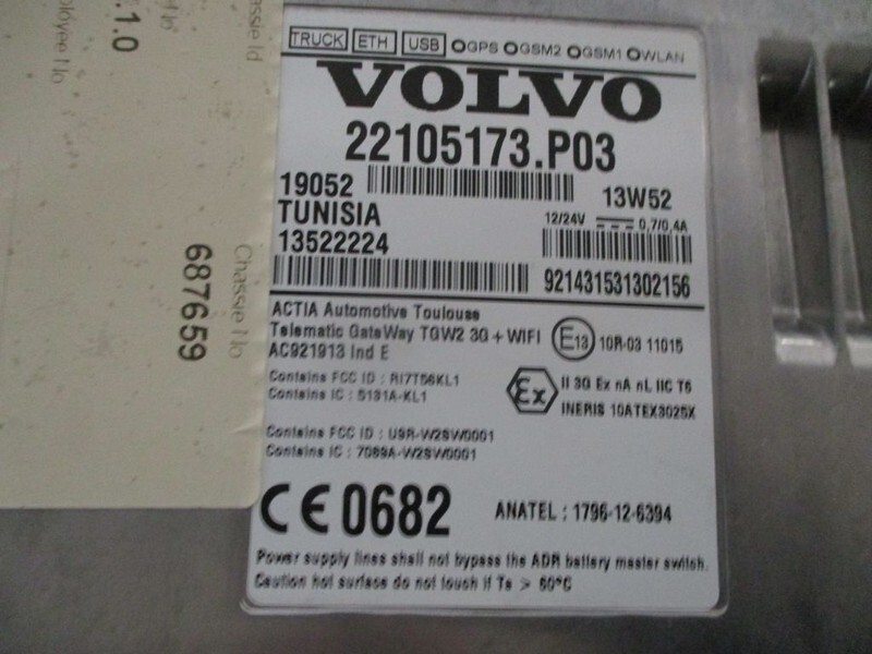Volvo 22105173 GPS MODULEN FH 500 - Elektromos rendszer - Teherautó: 2 kép. Volvo 22105173 GPS MODULEN FH 500 - Elektromos rendszer - Teherautó: 2 kép.