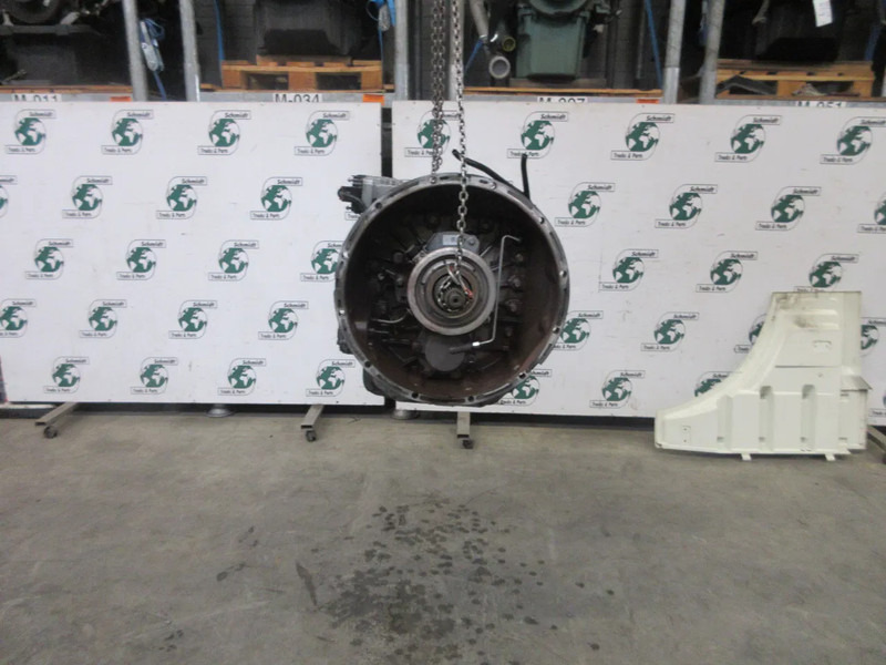 Volvo 60150906 AT2612F TRANSMISSIE VOLVO FM 330 NIEUWE MODEL 2023 - Sebességváltó - Teherautó: 2 kép. Volvo 60150906 AT2612F TRANSMISSIE VOLVO FM 330 NIEUWE MODEL 2023 - Sebességváltó - Teherautó: 2 kép.