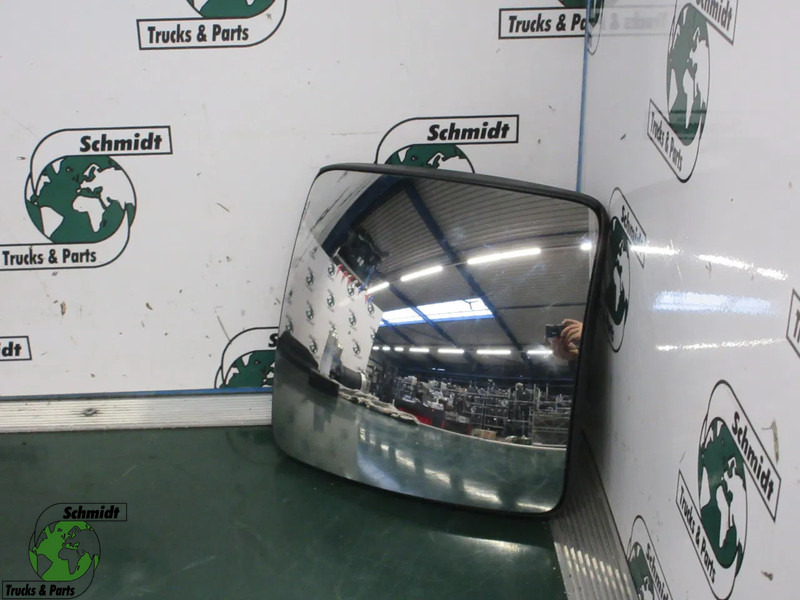 Volvo 82356824 SPIEGEL VOLVO FM 330 EURO 6 - Visszapillantó tükör - Teherautó: 1 kép. Volvo 82356824 SPIEGEL VOLVO FM 330 EURO 6 - Visszapillantó tükör - Teherautó: 1 kép.