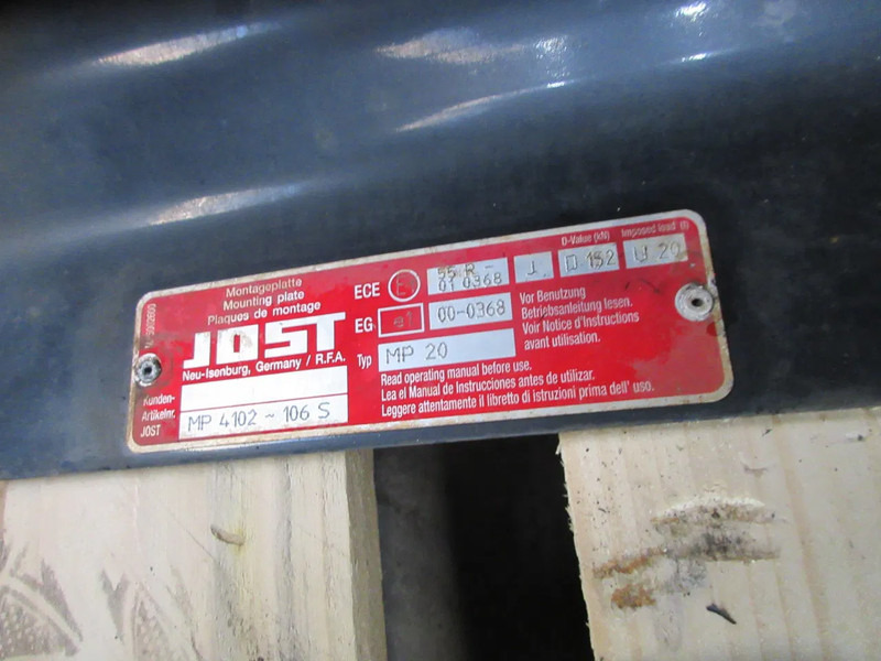 Jost D152 U 20 TYPE MP20 //55R D152 U 20 TYPE MP20 //55R MAN 18.560 TGX MODEL 2018 - Nyereg - Teherautó: 5 kép. Jost D152 U 20 TYPE MP20 //55R D152 U 20 TYPE MP20 //55R MAN 18.560 TGX MODEL 2018 - Nyereg - Teherautó: 5 kép.