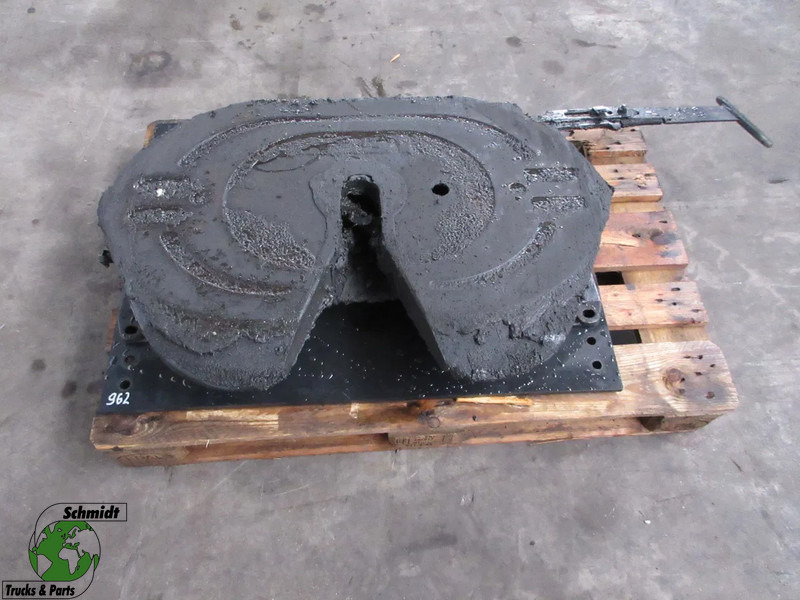 Jost JSK 42 MK 26 DRCL MAN 18.420 SCHOTEL MODEL 2020 JSK 42 MK 26 DRCL MAN 18.420 SCHOTEL MODEL 2020 - Nyereg - Teherautó: 1 kép. Jost JSK 42 MK 26 DRCL MAN 18.420 SCHOTEL MODEL 2020 JSK 42 MK 26 DRCL MAN 18.420 SCHOTEL MODEL 2020 - Nyereg - Teherautó: 1 kép.