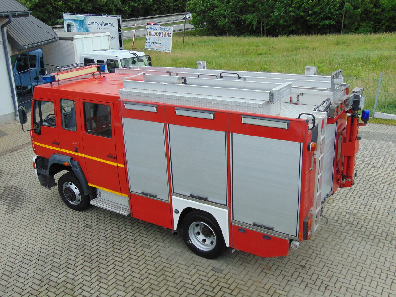 Tűzoltóautó MAN LE14.260 4x4 MAGIRUS: 27 kép.