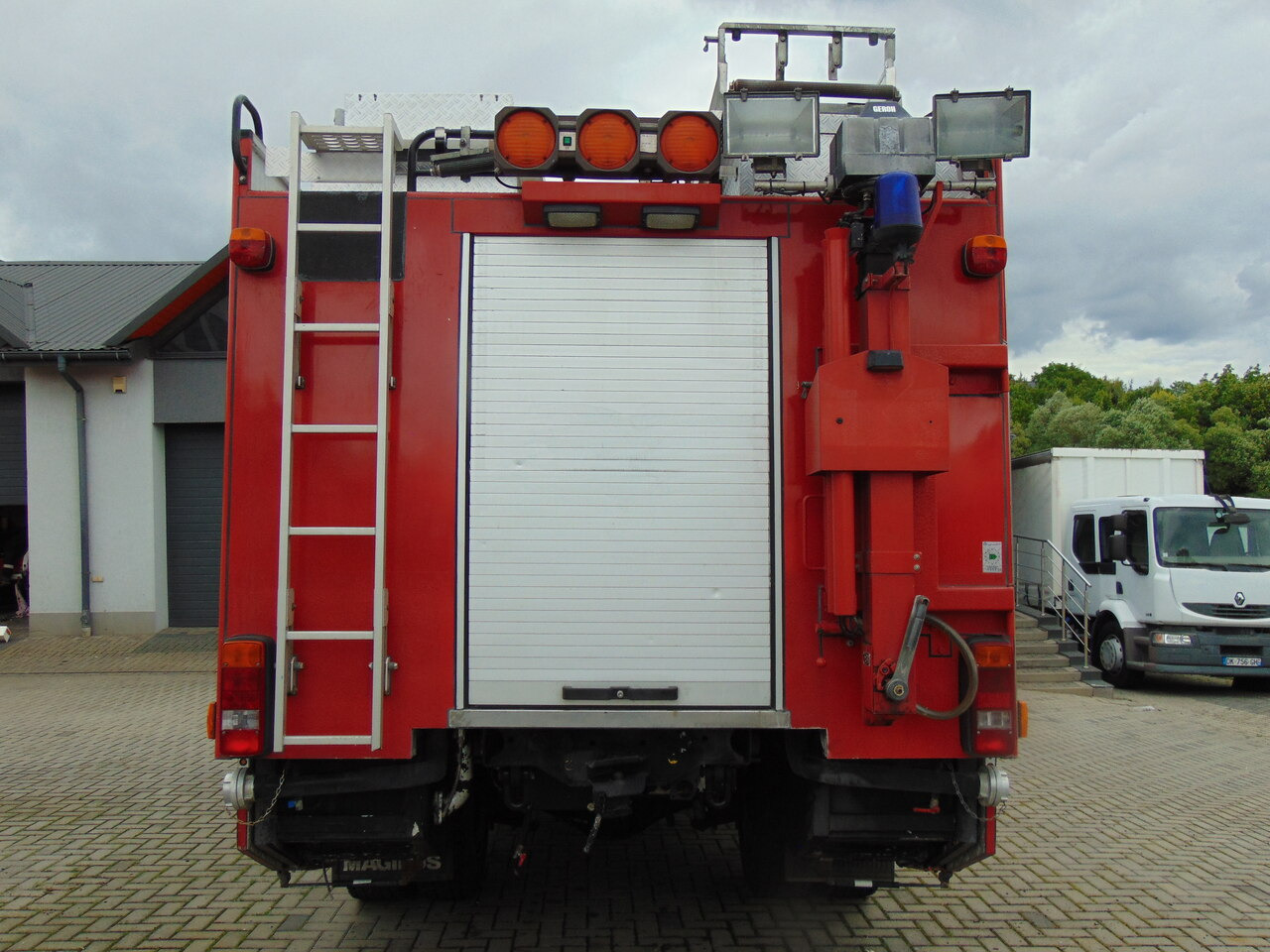 Tűzoltóautó MAN LE14.260 4x4 MAGIRUS: 6 kép.