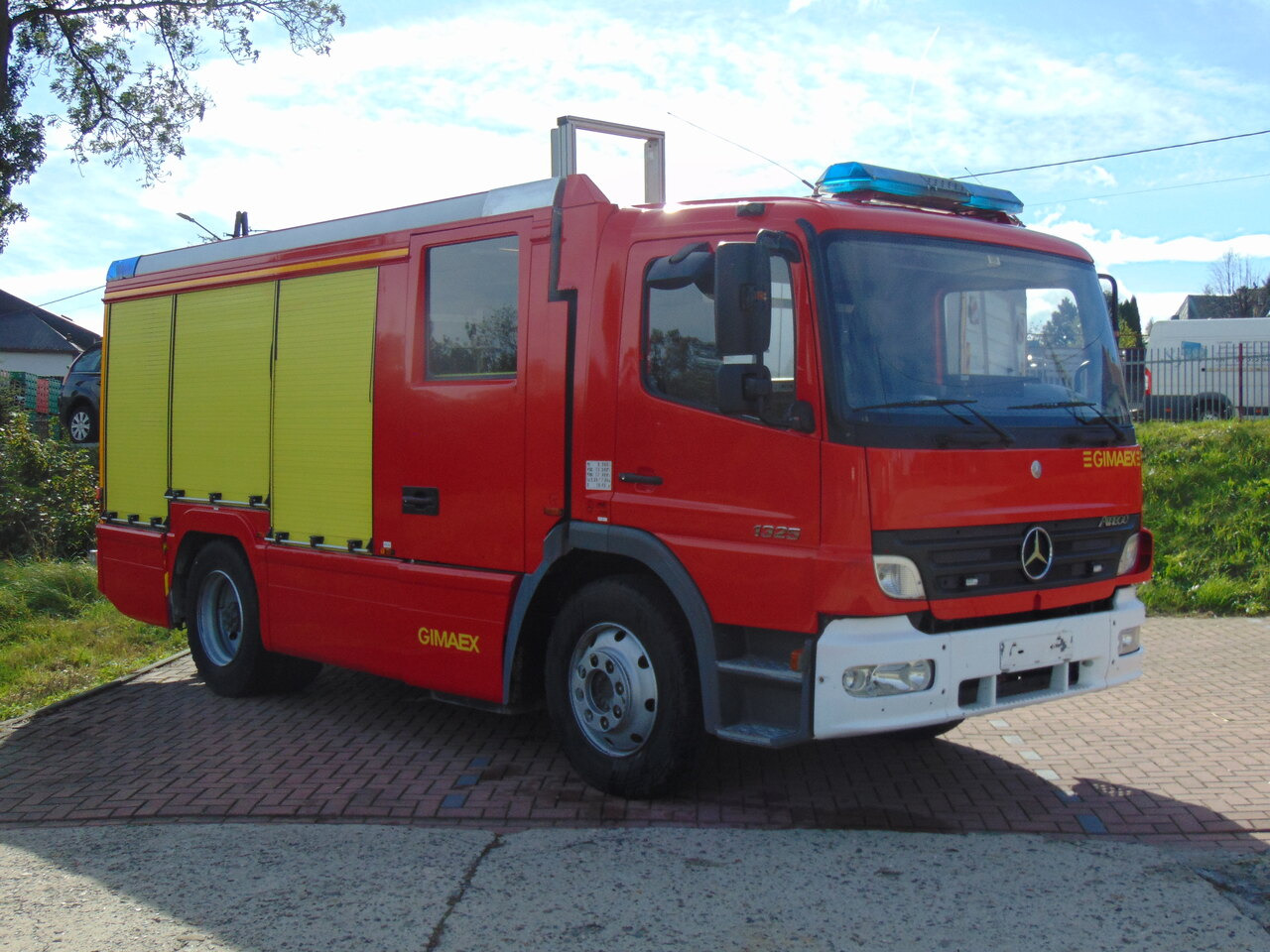 MERCEDES-BENZ Atego 1325F GIMAEX - Tűzoltóautó: 1 kép. MERCEDES-BENZ Atego 1325F GIMAEX - Tűzoltóautó: 1 kép.