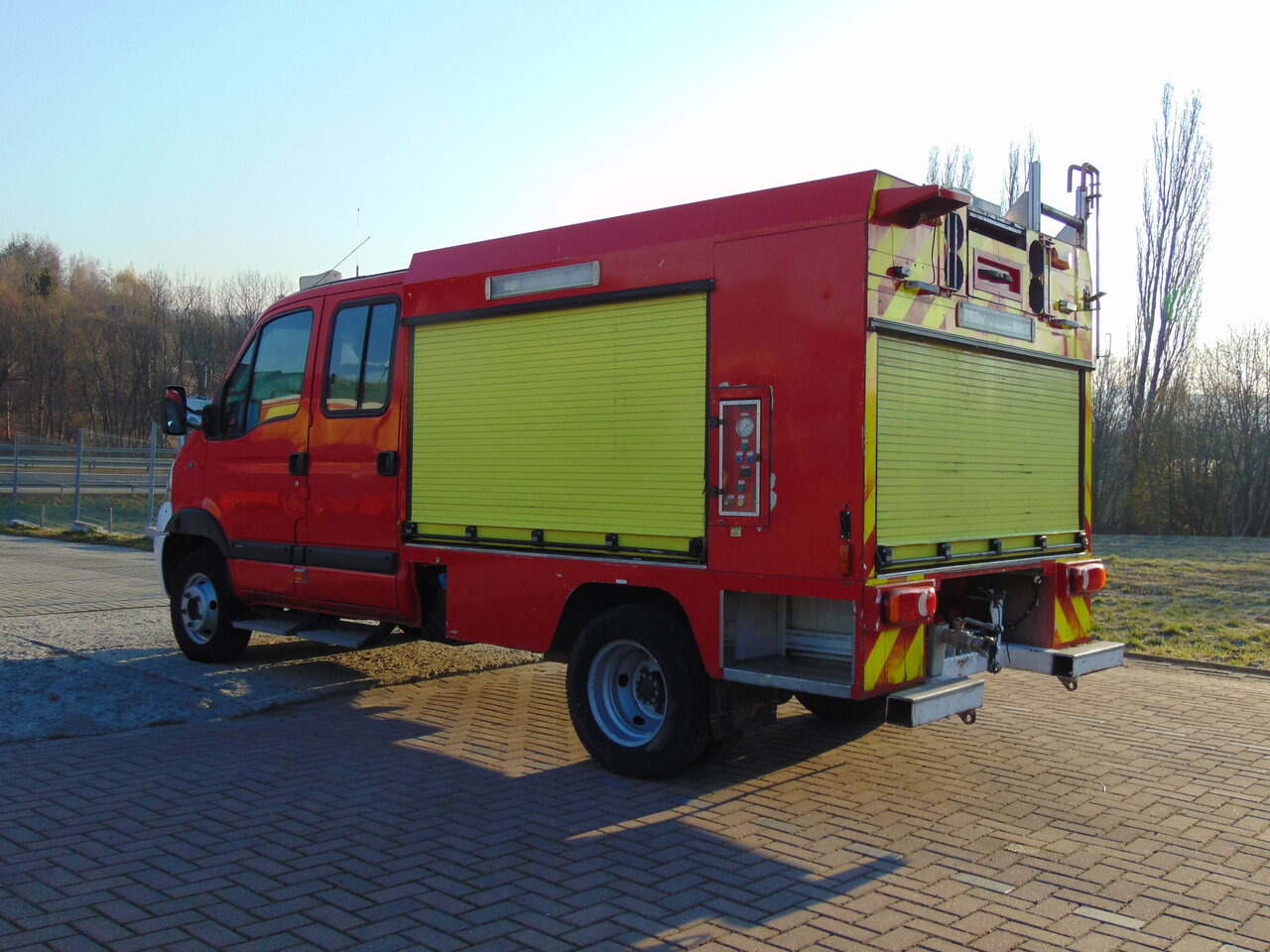 RENAULT Mascott 3,0DXi 160 GIMAEX - Tűzoltóautó: 3 kép. RENAULT Mascott 3,0DXi 160 GIMAEX - Tűzoltóautó: 3 kép.