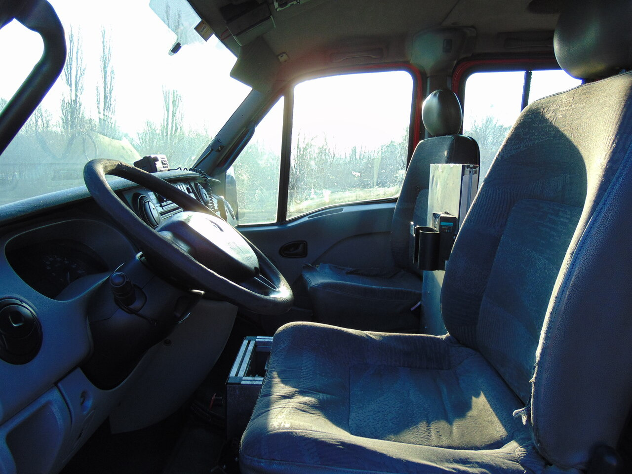 Tűzoltóautó RENAULT Mascott 3,0DXi 160 GIMAEX: 11 kép. Tűzoltóautó RENAULT Mascott 3,0DXi 160 GIMAEX: 11 kép.