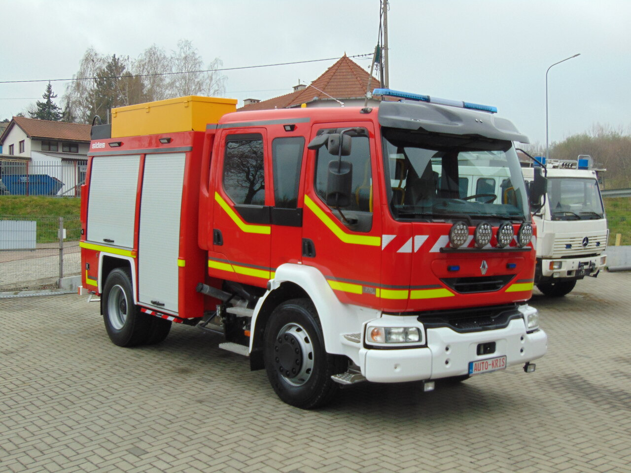RENAULT Midlum 270dCi SIDES TOP - Tűzoltóautó: 2 kép. RENAULT Midlum 270dCi SIDES TOP - Tűzoltóautó: 2 kép.