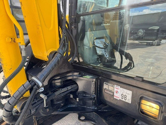Hyundai Robex 55-7A Minigraver - Minikotró: 5 kép. Hyundai Robex 55-7A Minigraver - Minikotró: 5 kép.