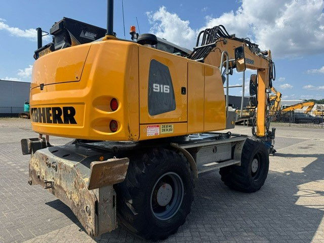 Liebherr A916 + Rototilt - Gumikerekes kotró: 4 kép. Liebherr A916 + Rototilt - Gumikerekes kotró: 4 kép.