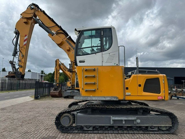 Liebherr LH 22 C Litronic 95 Rijwerk - Hulladék kotró: 1 kép. Liebherr LH 22 C Litronic 95 Rijwerk - Hulladék kotró: 1 kép.