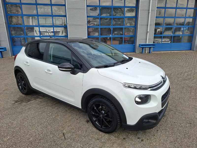 Citroën C3 C3 / NAVI / AIRCO / TEMPOMAAT / LINE ASSIST / PARKSENSORS / DAB RADIO / 120345 KM / EX BPM / MANUAL / 2020 - Hatchback: 2 kép. Citroën C3 C3 / NAVI / AIRCO / TEMPOMAAT / LINE ASSIST / PARKSENSORS / DAB RADIO / 120345 KM / EX BPM / MANUAL / 2020 - Hatchback: 2 kép.
