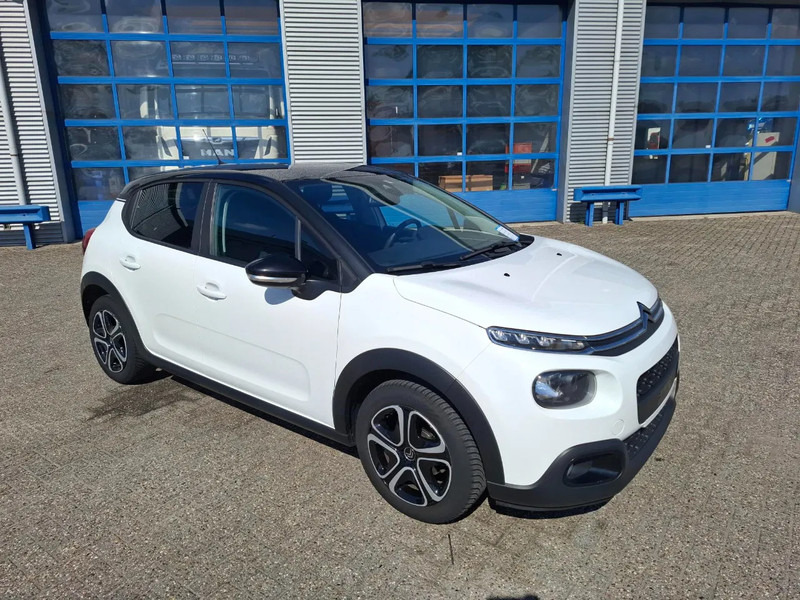 Citroën C3 C3 / NAVI / AIRCO / TEMPOMAAT / LINE ASSIST/ PARKSENSORS / DAB RADIO / 146790 KM / EX BPM / MANUAL / 2020 - Hatchback: 2 kép. Citroën C3 C3 / NAVI / AIRCO / TEMPOMAAT / LINE ASSIST/ PARKSENSORS / DAB RADIO / 146790 KM / EX BPM / MANUAL / 2020 - Hatchback: 2 kép.