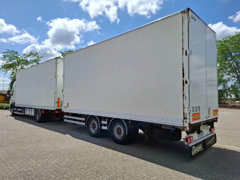 DAF CF 330 / VOLUME COMBI / THROUGH-LOADING SYSTEM / TUV:08-01-2026 / DEB / AIRCO / MANUAL / EURO-6 / 2016 - Dobozos felépítményű teherautó: 3 kép. DAF CF 330 / VOLUME COMBI / THROUGH-LOADING SYSTEM / TUV:08-01-2026 / DEB / AIRCO / MANUAL / EURO-6 / 2016 - Dobozos felépítményű teherautó: 3 kép.